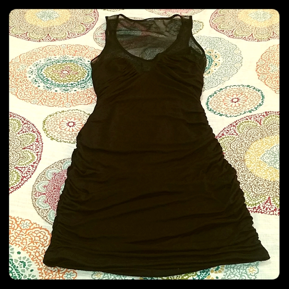 NWOT Mini Ruched dress